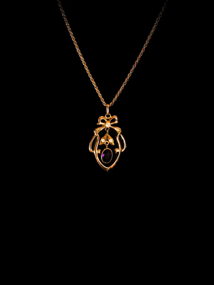 9ct Yellow Gold Amethyst and Pearl Pendant