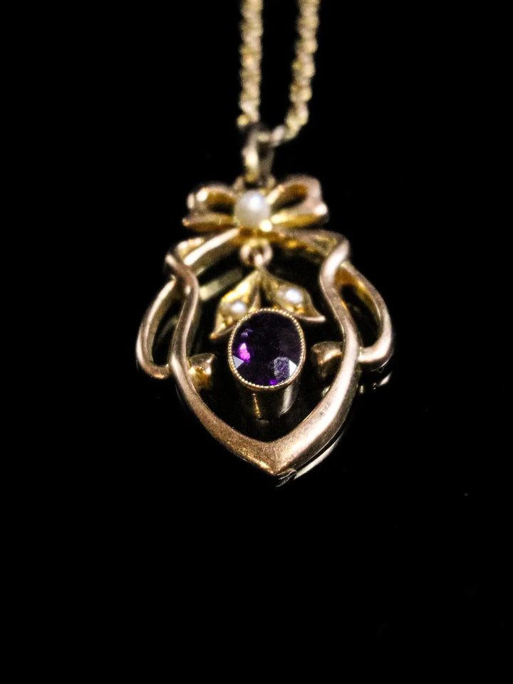 9ct Yellow Gold Amethyst and Pearl Pendant