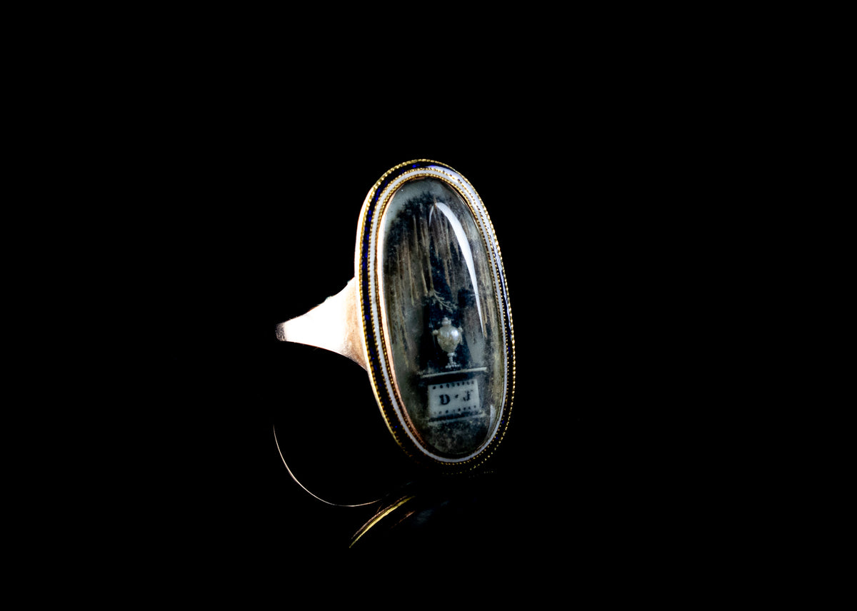 Antique Georgian Fine Gold Mourning Ring, Circa 1790