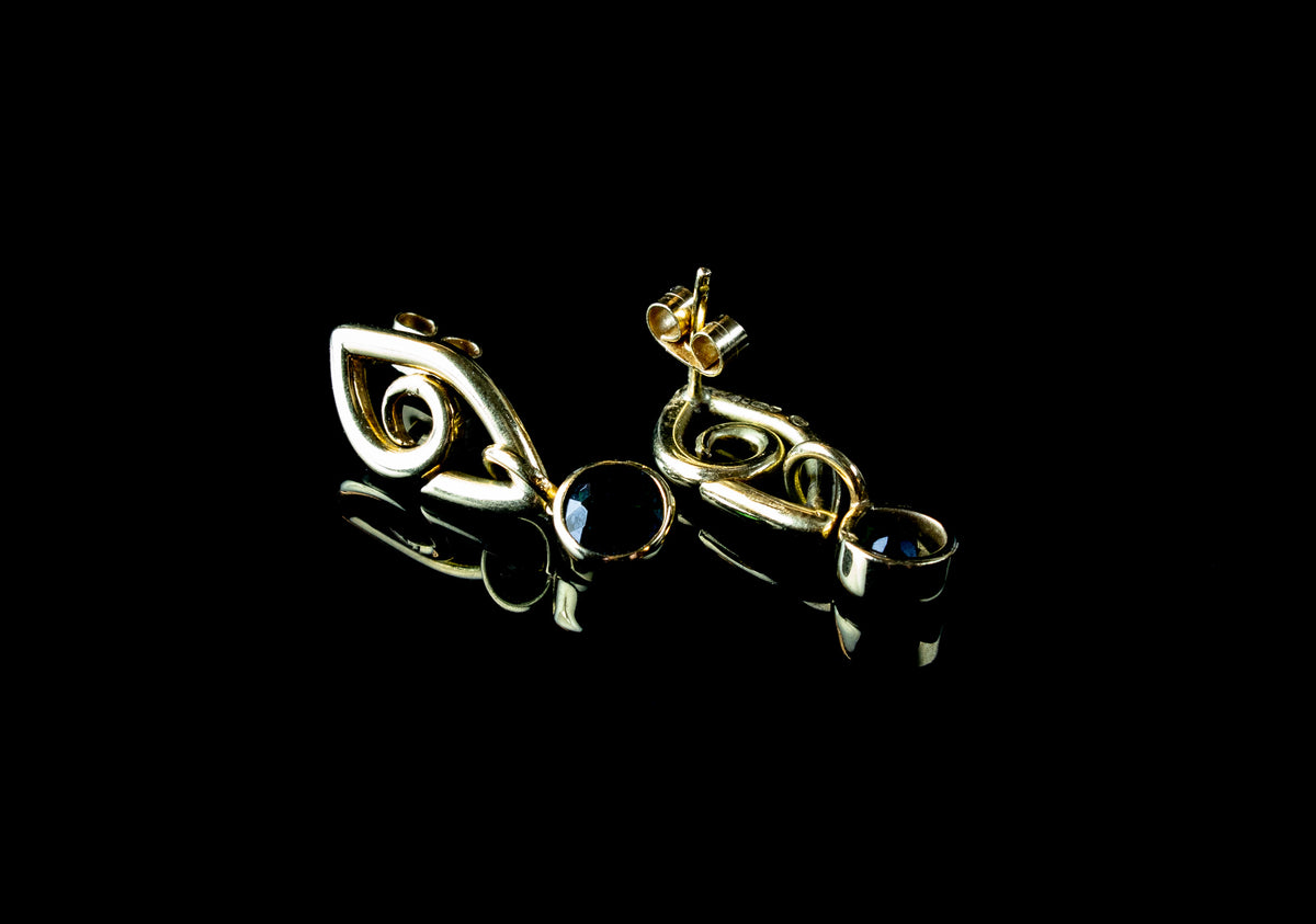 18ct Yellow Gold Green Tourmaline Drop Earrings