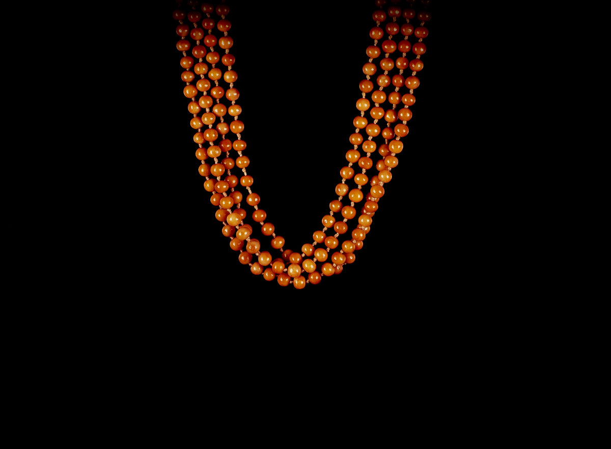 1930s Long Coral Beaded Necklace