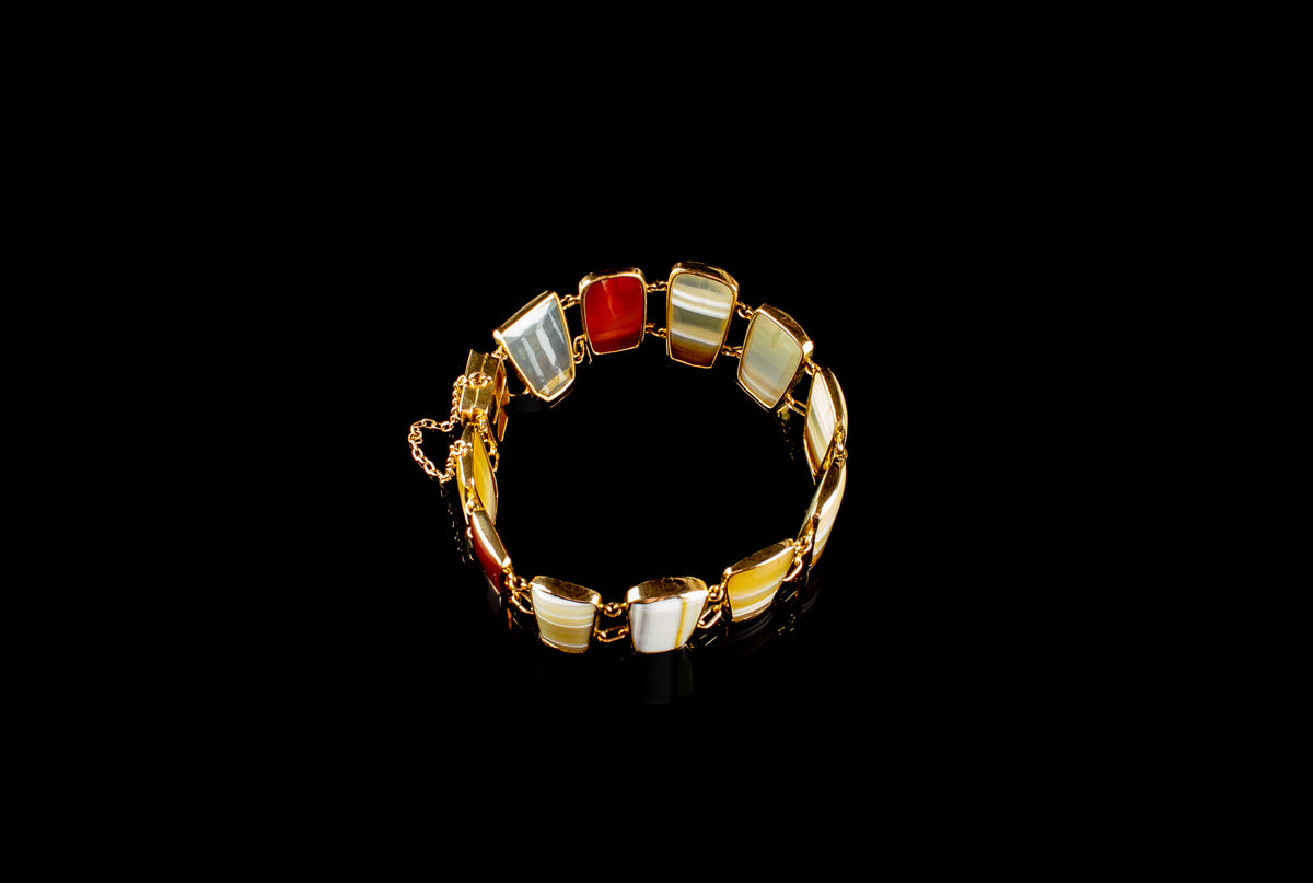 9ct yellow gold Scottish pebble bracelet