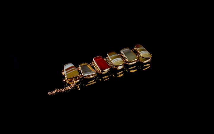 9ct yellow gold Scottish pebble bracelet