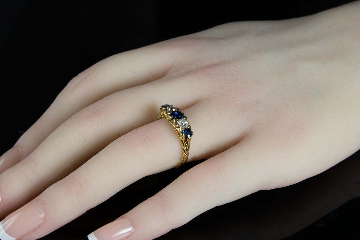 Vintage 18ct Gold Five Stone 1.00ct Sapphire and Old Cut Diamond Ring, London 1977