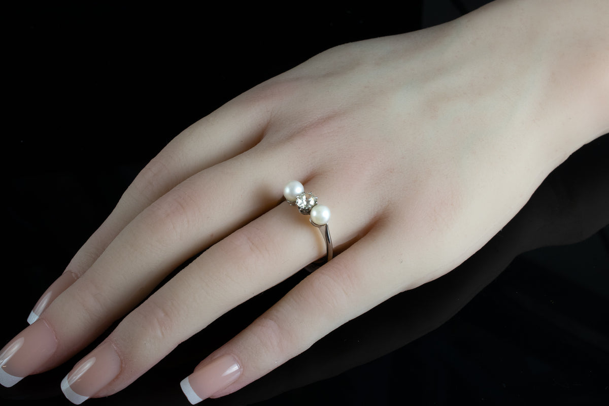 1930s Pearl and Diamond Ring Set in Platinum