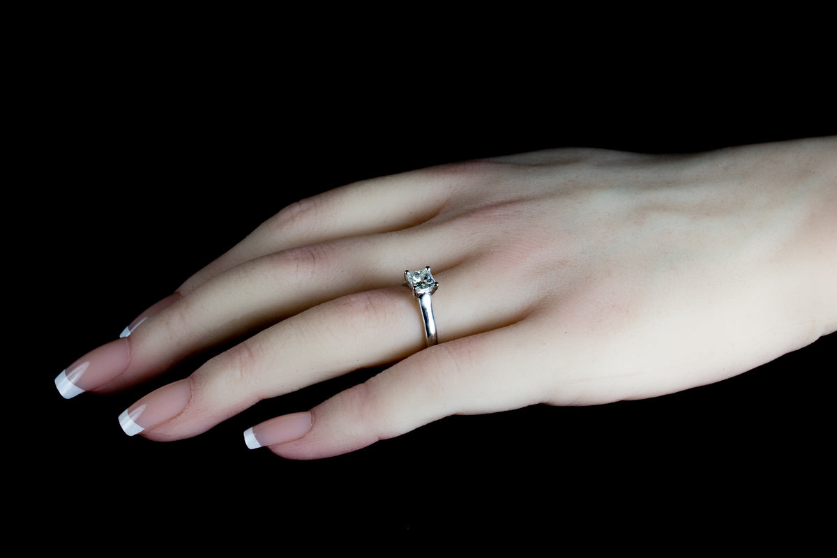 18ct White Gold Princess Cut Diamond Solitaire Ring 0.80ct