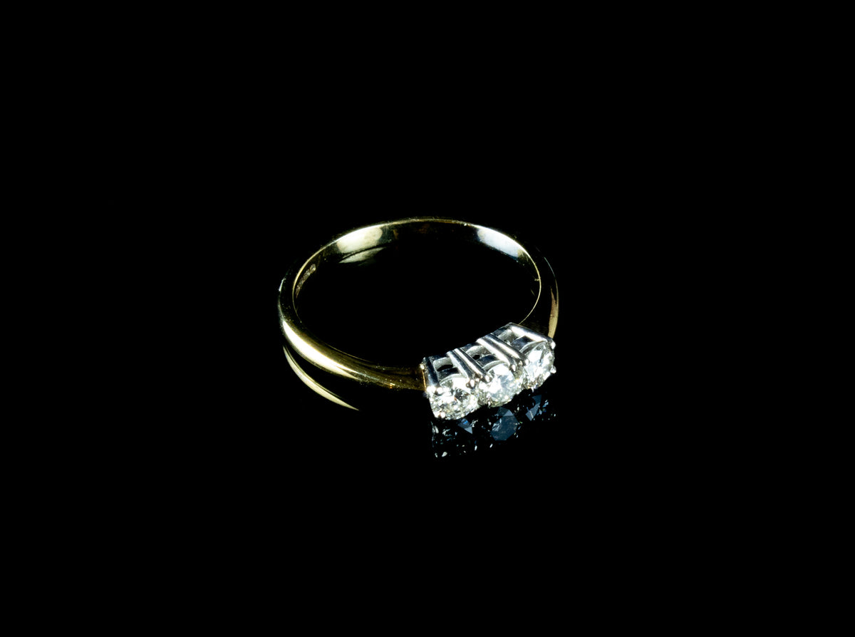 18ct Gold Three Stone Diamond Ring