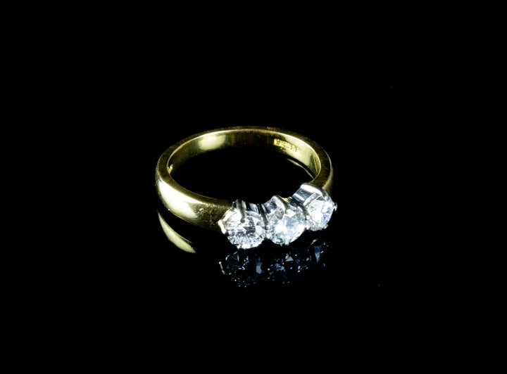 18ct Gold Three Stone Brilliant Cut 0.90ct Diamond Ring