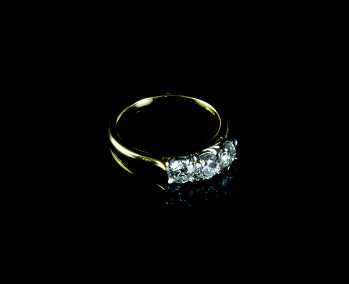 18ct Gold Three Stone Brilliant Cut Diamond Ring