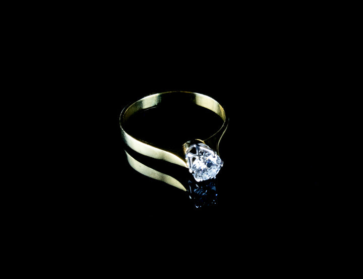 18ct Gold Single Stone 0.30ct Diamond Ring