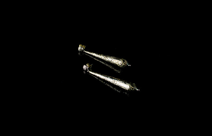 Vintage 9ct Yellow Gold Engraved Drop Earrings