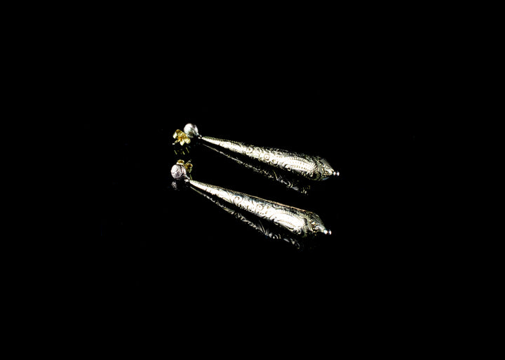 Vintage 9ct Yellow Gold Engraved Drop Earrings