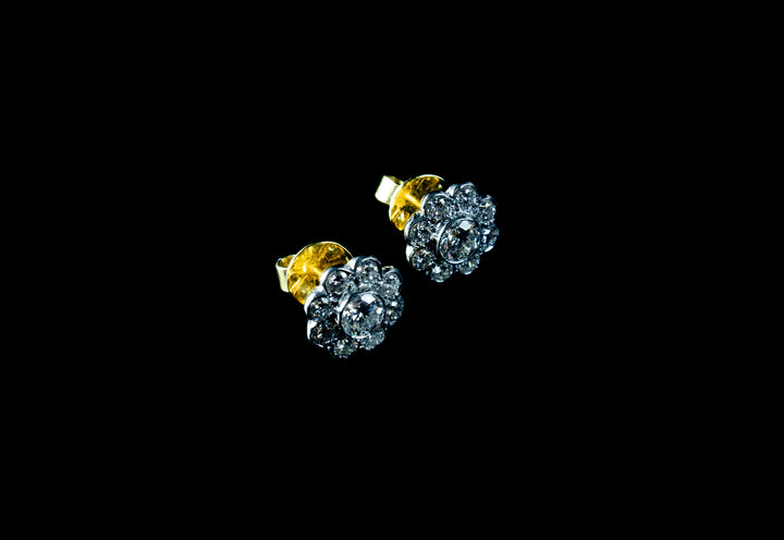 18ct Gold 1.91ct Diamond Cluster Stud Earrings