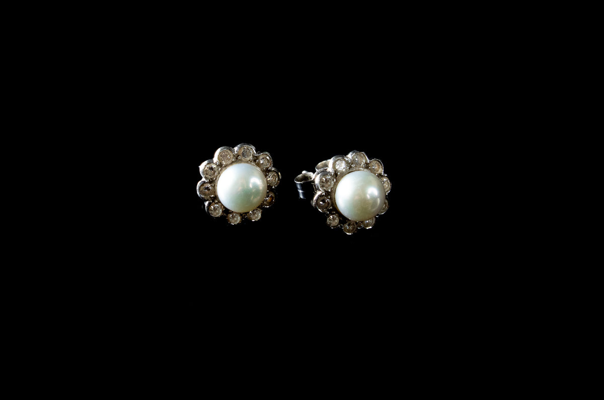 18ct White Gold Pearl and Diamond Cluster Stud Earrings