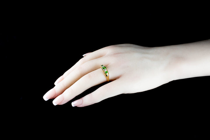 1930s Green Garnet and Old Cut Diamond Five Stone Ring Set in 18ct Gold