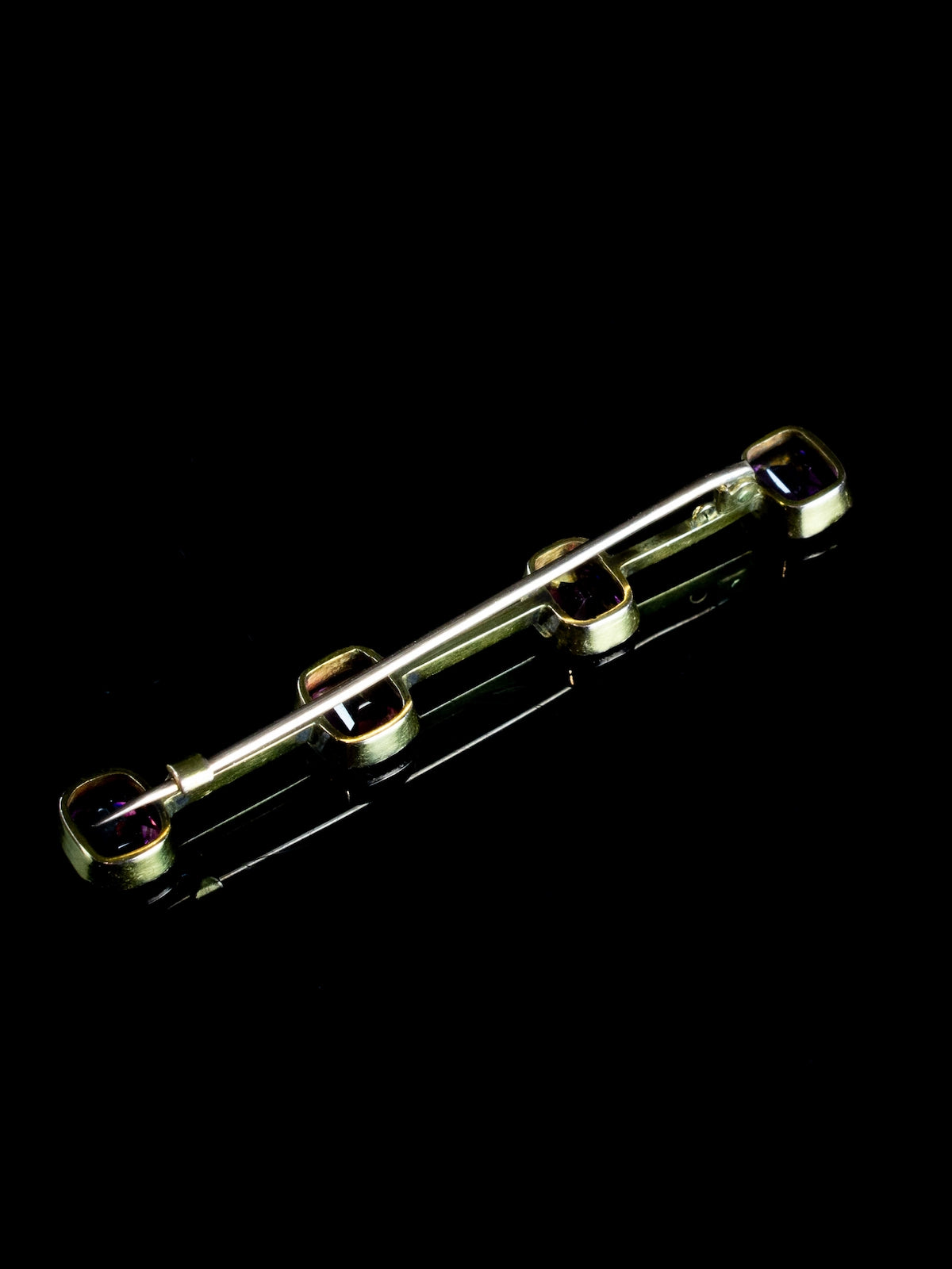 1920s 9ct Gold Almandine Garnet Bar Brooch