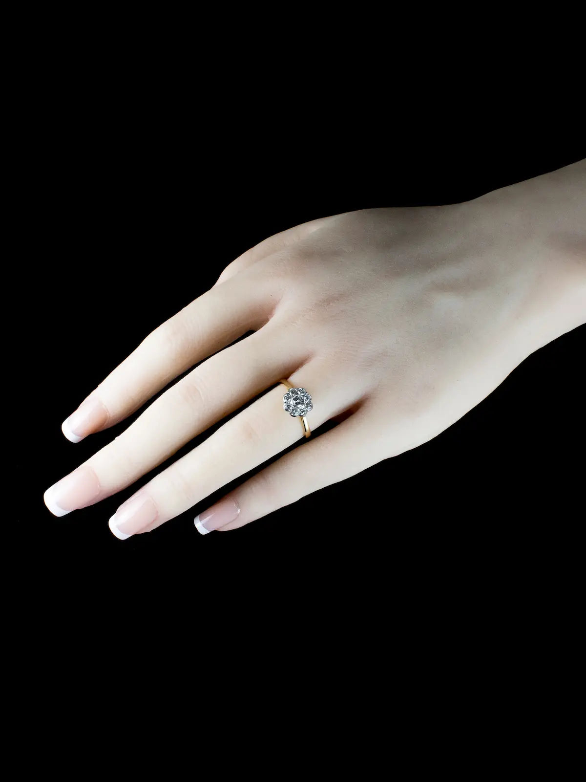 Platinum and 18ct Gold Old Cut Diamond Daisy Cluster Ring