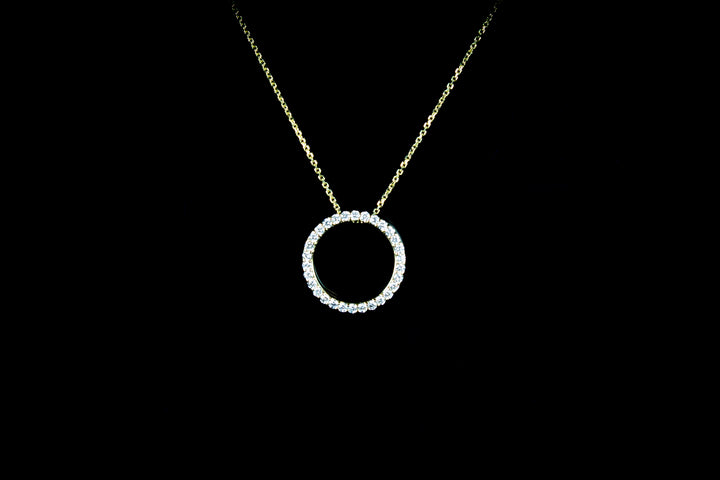 18ct Yellow Gold Diamond-Set Circle Pendant