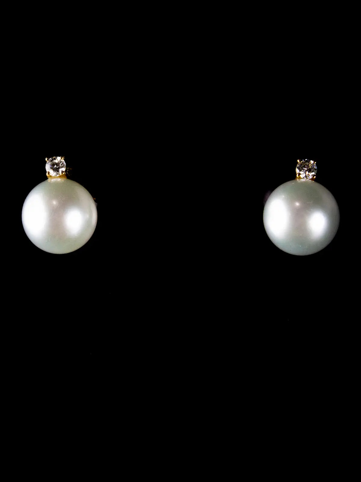 18ct Gold Diamond and South Sea Pearl Diamond Earrings