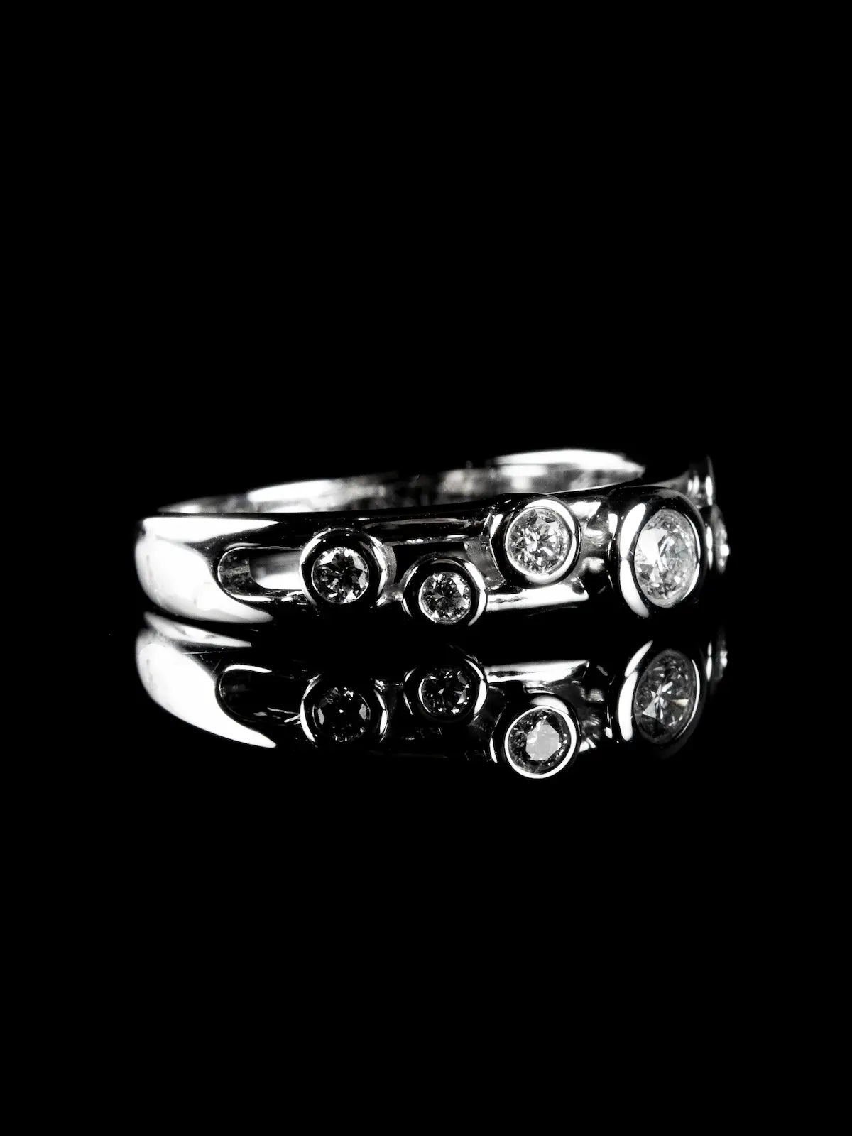 Platinum Bubble Diamond Ring, 0.31carats