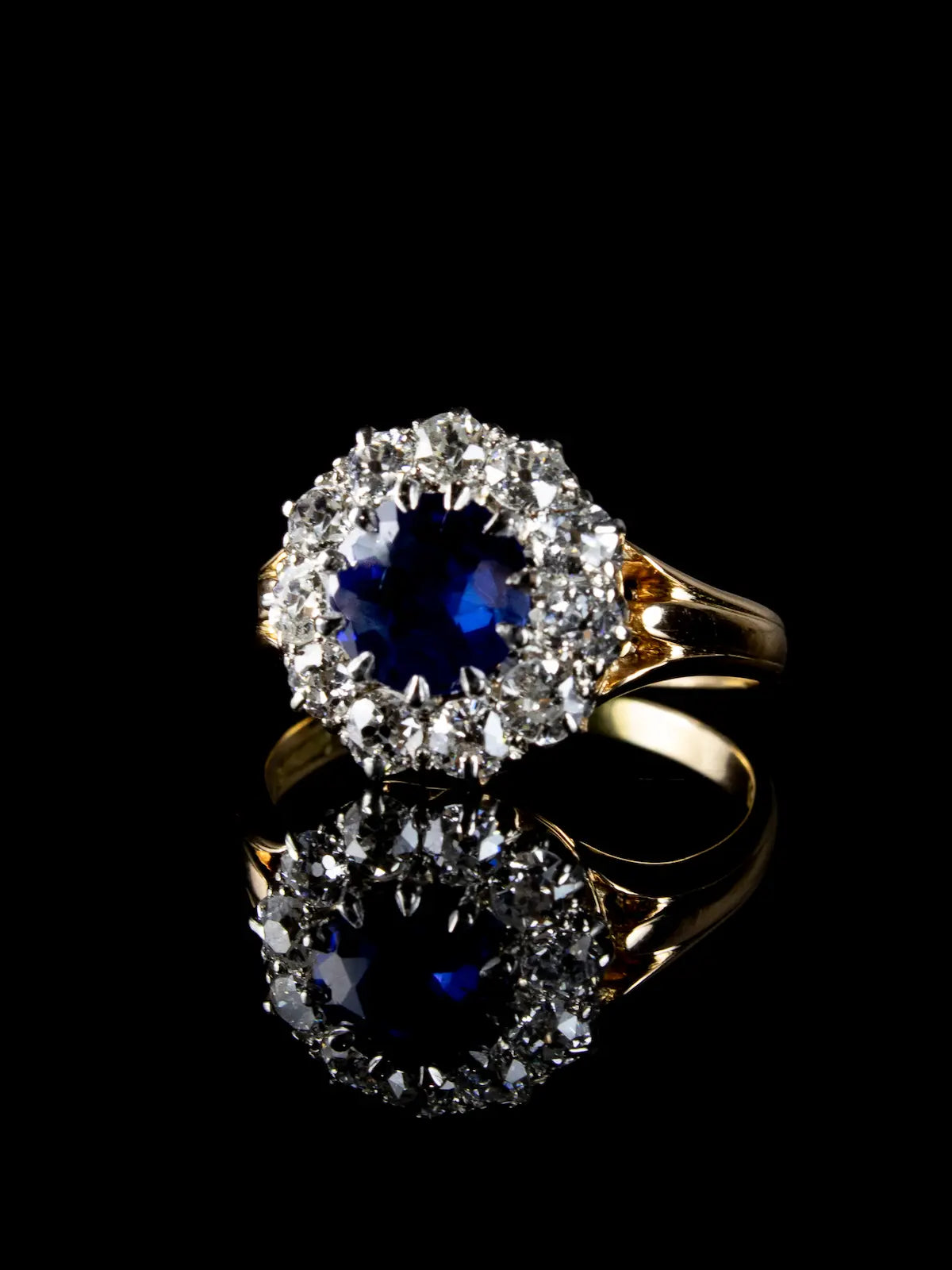 18ct Gold Old Cut Diamond and 1.50ct Sapphire Cluster Ring, Circa 1940