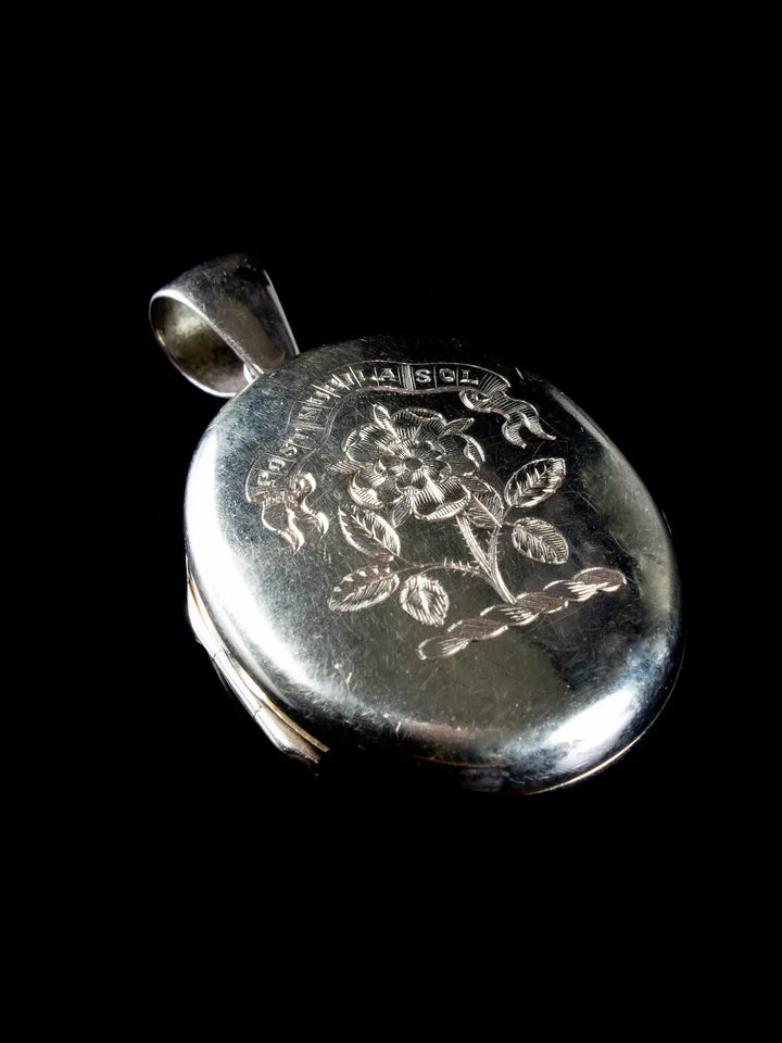 Antique 18ct Yellow Gold Engraved Locket, Circa 1900