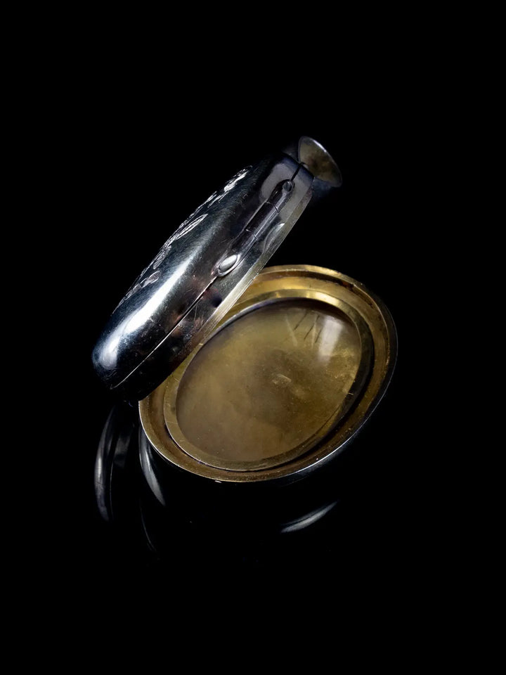 Antique 18ct Yellow Gold Engraved Locket, Circa 1900