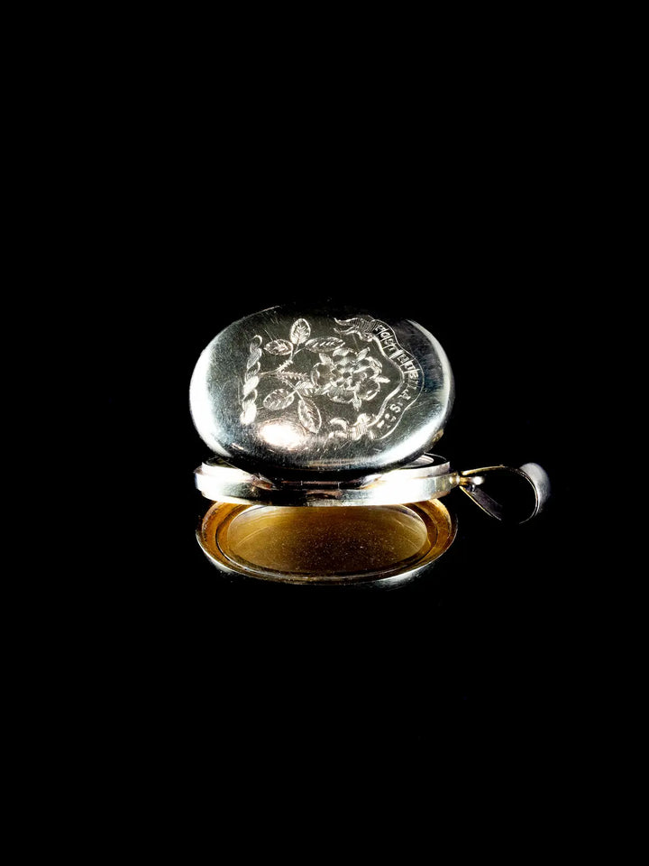 Antique 18ct Yellow Gold Engraved Locket, Circa 1900
