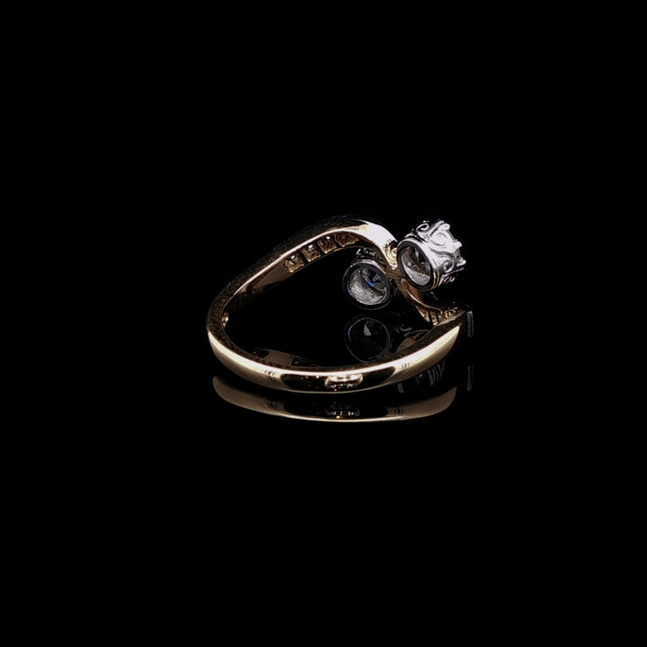 18ct Gold and Platinum Old Cut 1.02ct Diamond Toi et Moi Twist Ring
