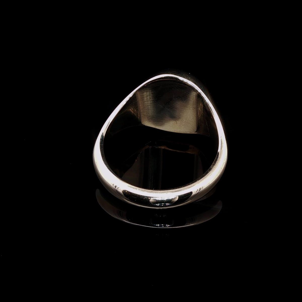 9ct Yellow Gold Oval Head Signet Ring ,10grams