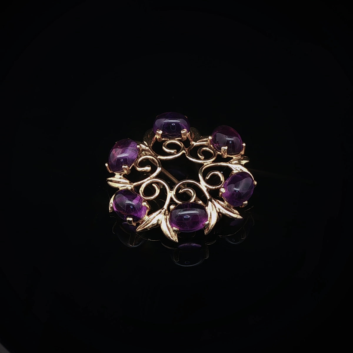 Vintage 9ct Yellow Gold Six Cabochon Amethyst Circular Brooch