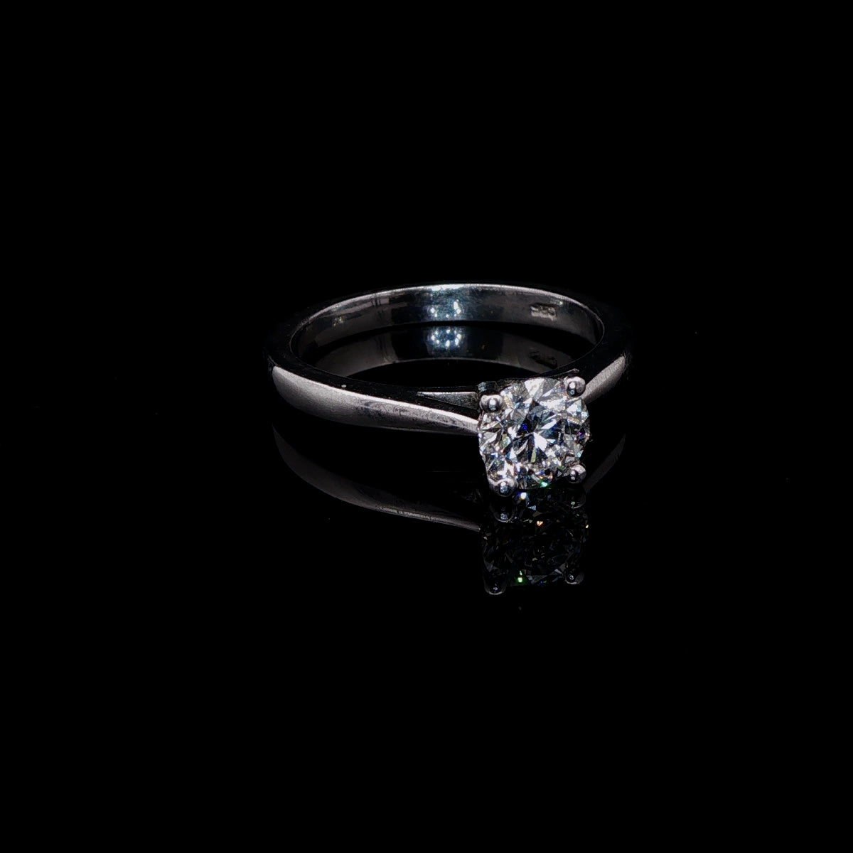 Platinum 0.72ct Diamond Solitaire Ring