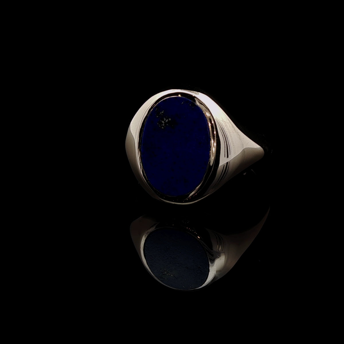 9ct Yellow Gold Oval Lapis Lazuli Stone Signet Ring, 9.6g