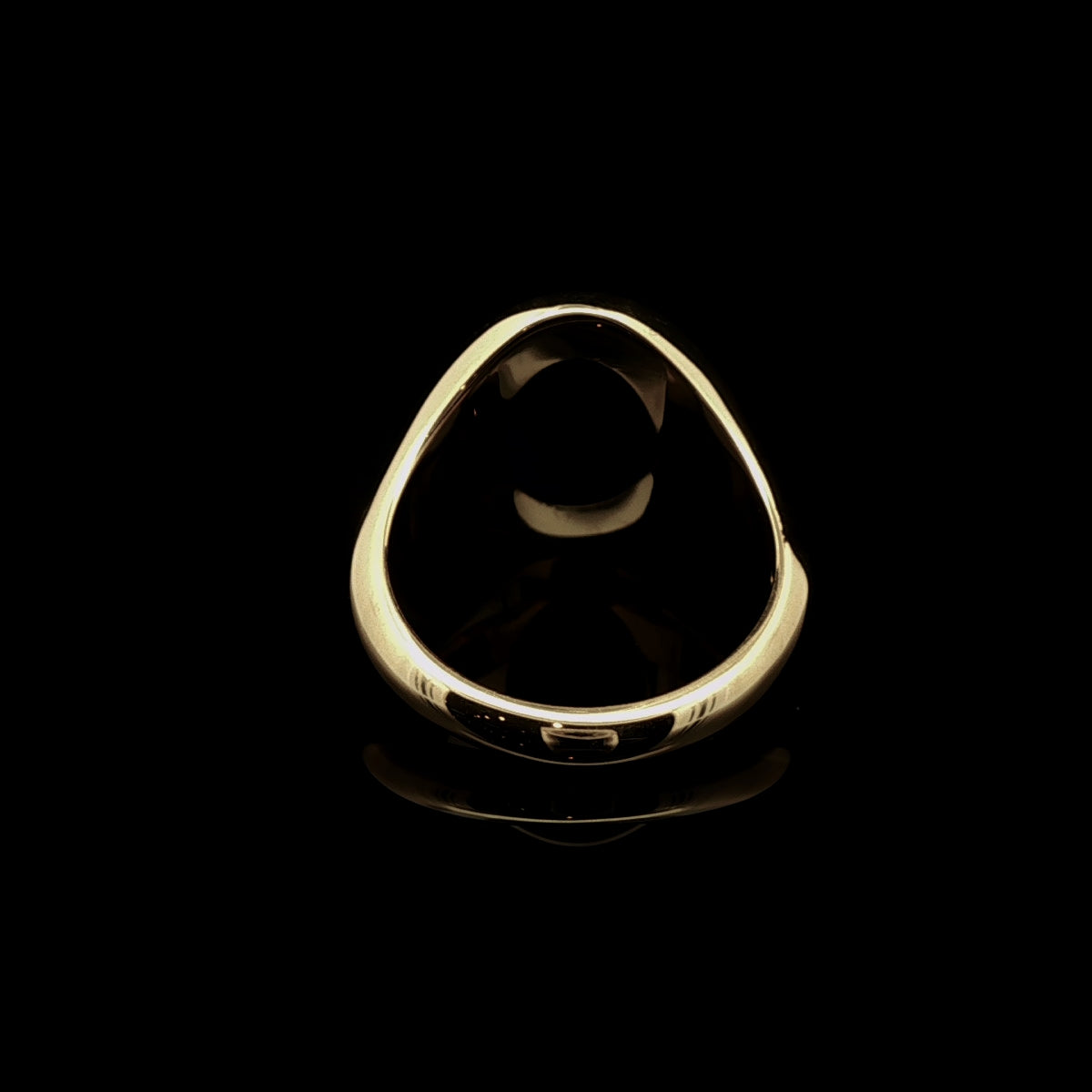 9ct Yellow Gold Oval Lapis Lazuli Stone Signet Ring, 9.6g