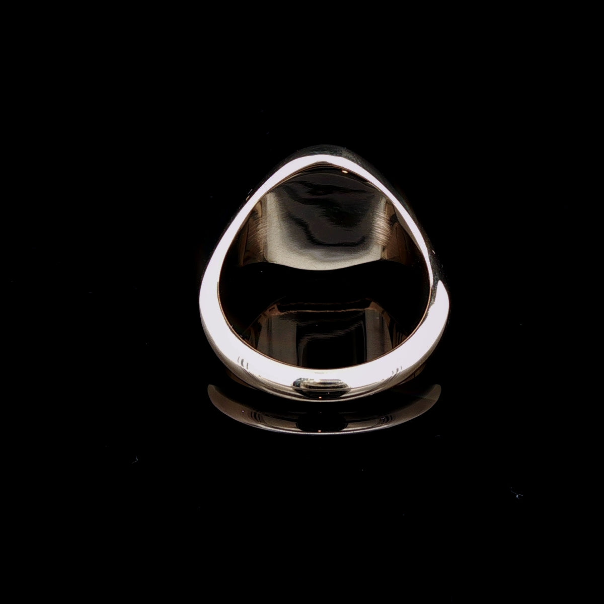 9ct Yellow Gold Oval Signet Ring, 10g