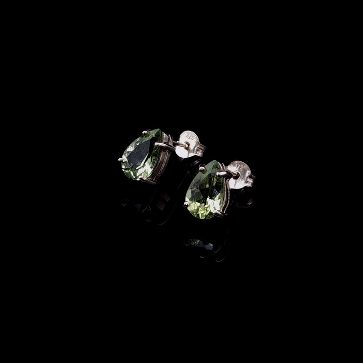 9ct Yellow Gold Pear Shaped Peridot Stud Earrings