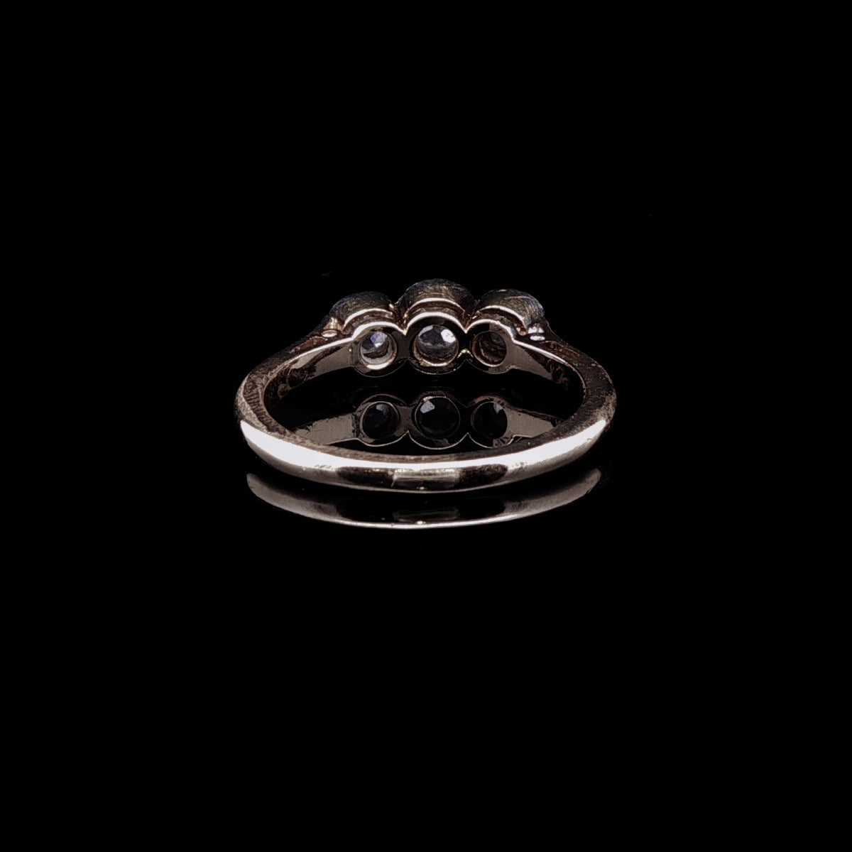 18ct Gold Three Stone Old Cut Diamond Ring
