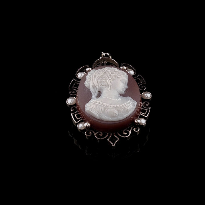 Antique Victorian Sardonyx Cameo Pendant with Seed Pearls in 9ct Yellow Gold, Circa 1890, in Original J. J. Durrant Box