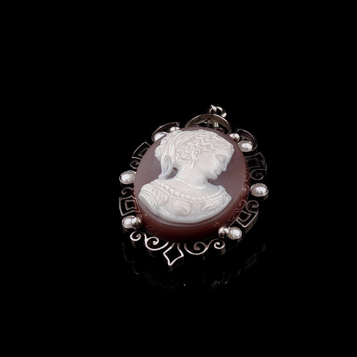 Antique Victorian Sardonyx Cameo Pendant with Seed Pearls in 9ct Yellow Gold, Circa 1890, in Original J. J. Durrant Box
