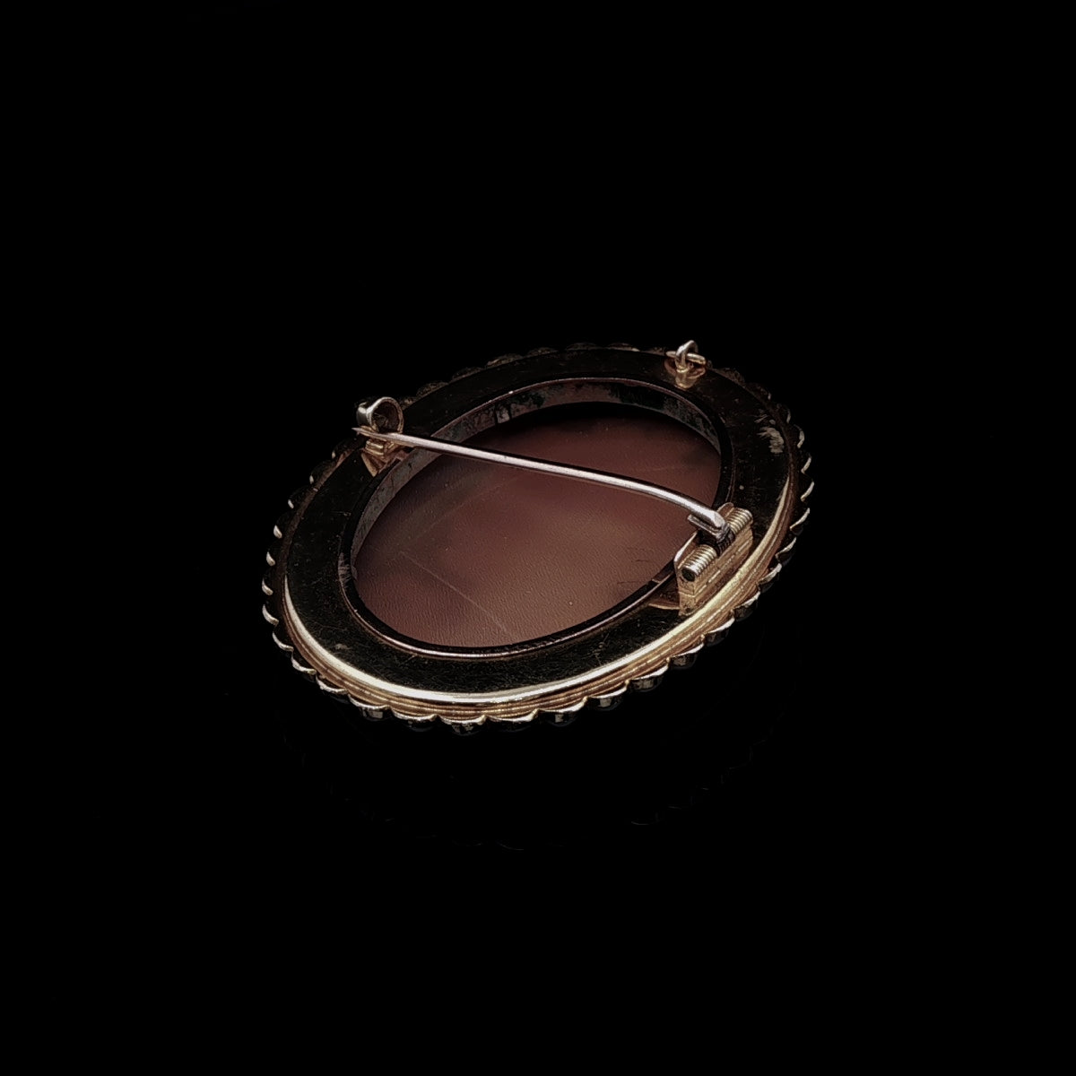 Antique Victorian 15ct Yellow Gold Shell Cameo Brooch/Pendant with Seed Pearl Border, Circa 1870