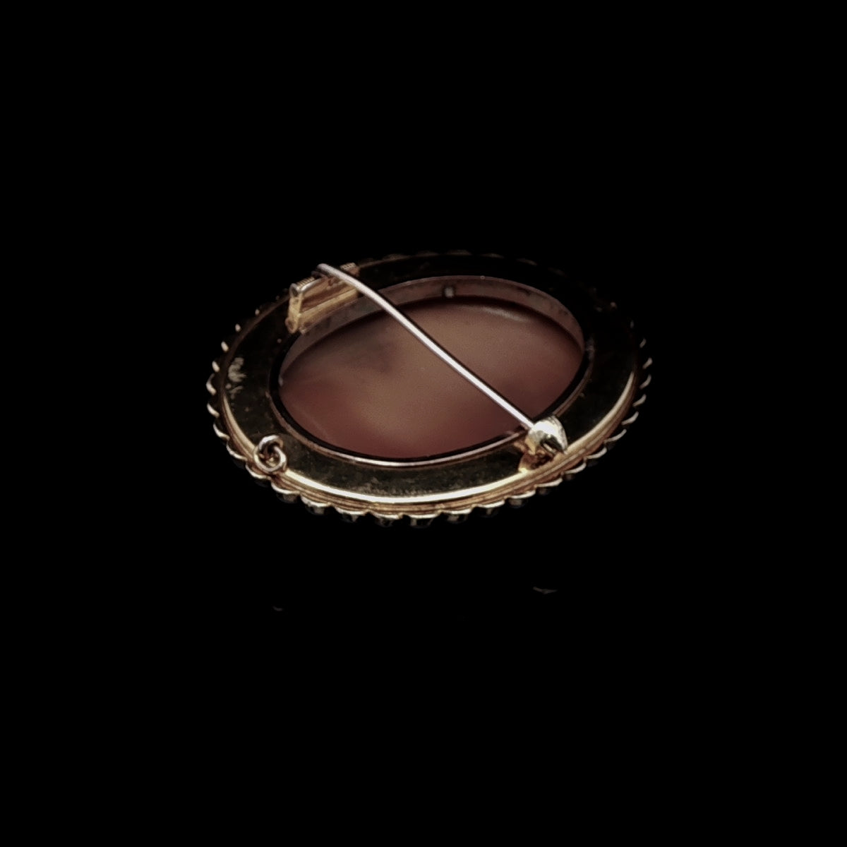 Antique Victorian 15ct Yellow Gold Shell Cameo Brooch/Pendant with Seed Pearl Border, Circa 1870