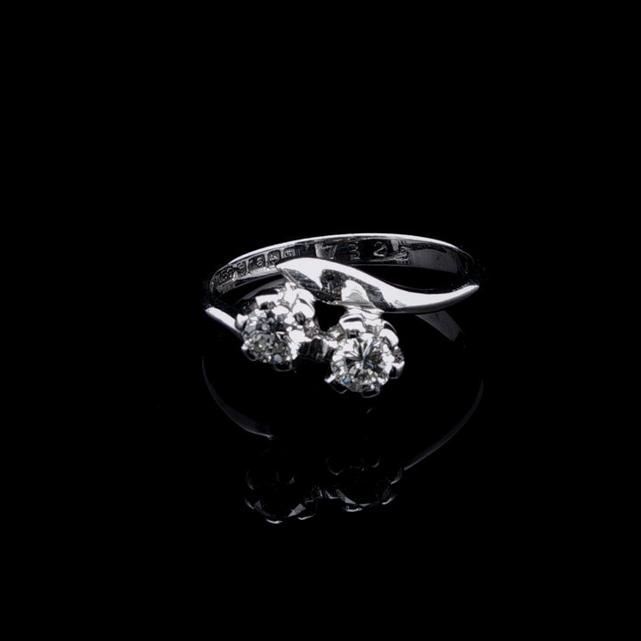 Vintage 18ct White Gold Two Brilliant Cut Diamond Twist Design Ring