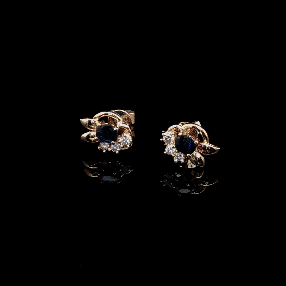 18ct Yellow Gold Oval Sapphire and Diamond Cluster Earrings