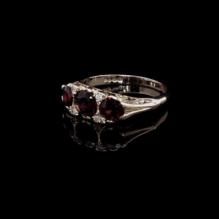 Antique 18ct Yellow Gold Seven Stone Garnet and Diamond Ring with Carved Gallery