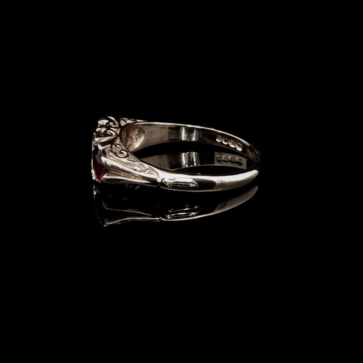 Antique 18ct Yellow Gold Seven Stone Garnet and Diamond Ring with Carved Gallery
