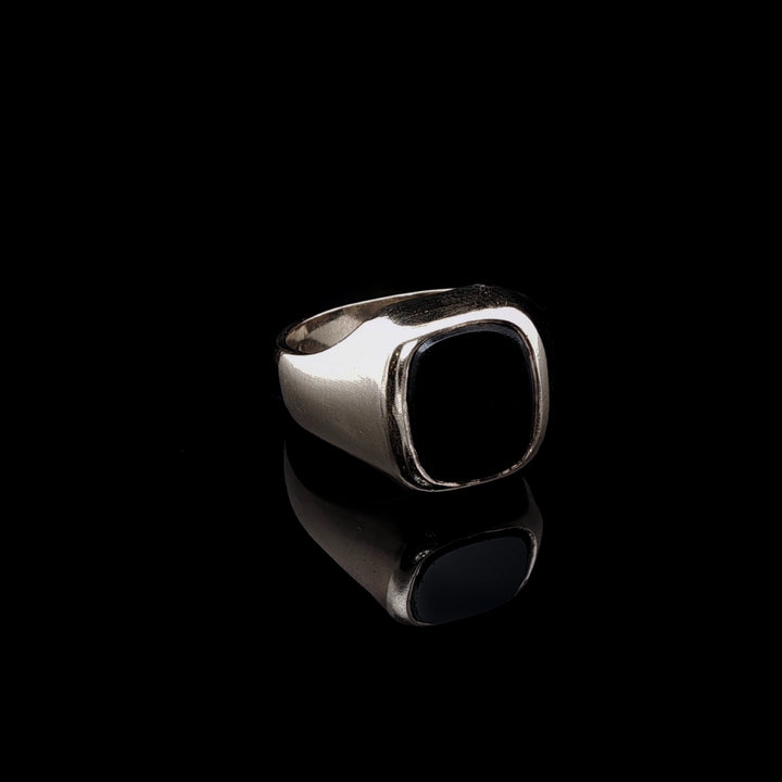 Vintage 9ct Yellow Gold Black Onyx Signet Ring, 10.01g