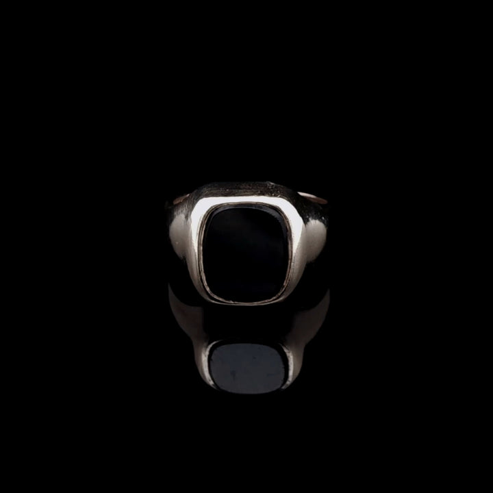 Vintage 9ct Yellow Gold Black Onyx Signet Ring, 10.01g