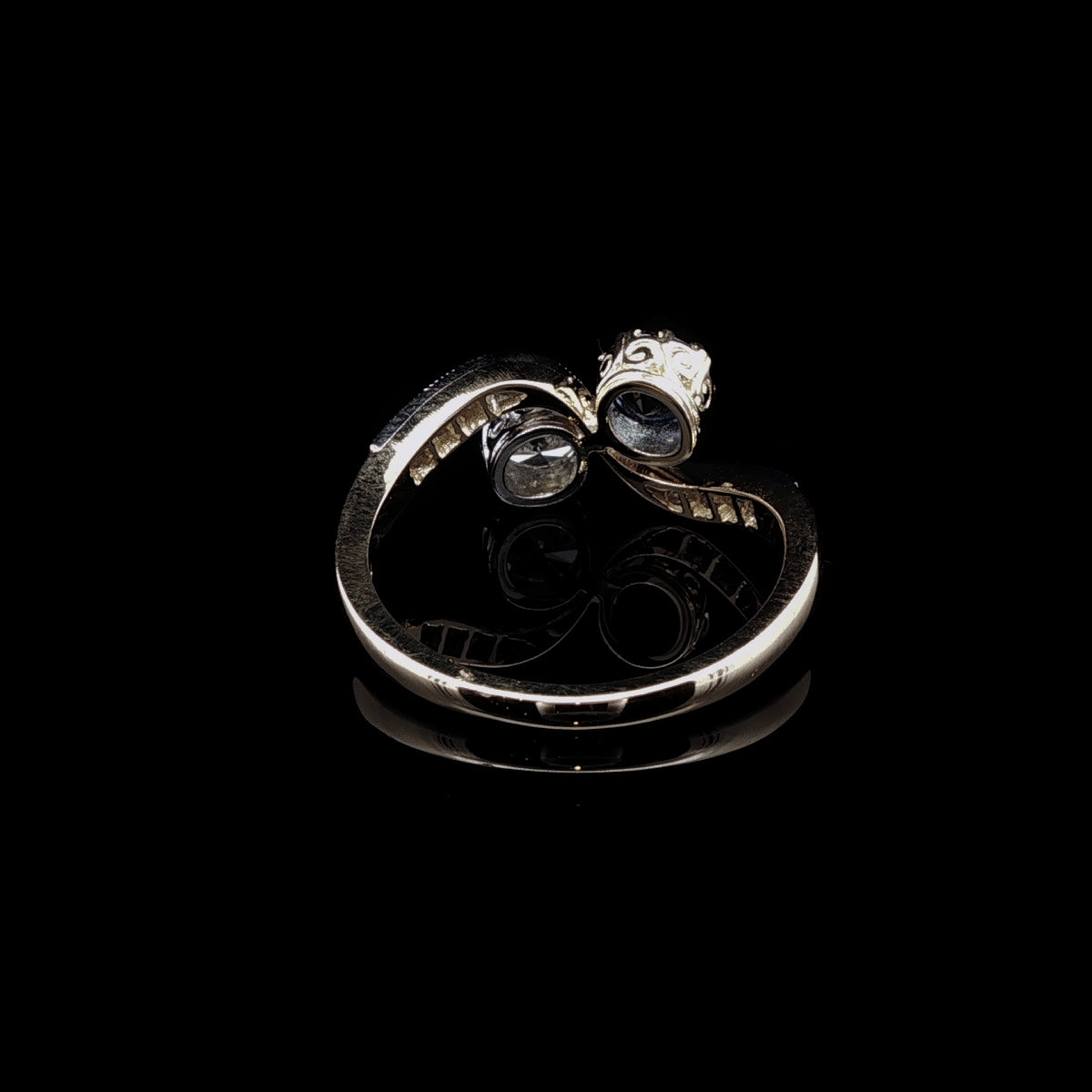 18ct Yellow Gold and Platinum 0.43ct Diamond and 0.64ct Sapphire Crossover Ring