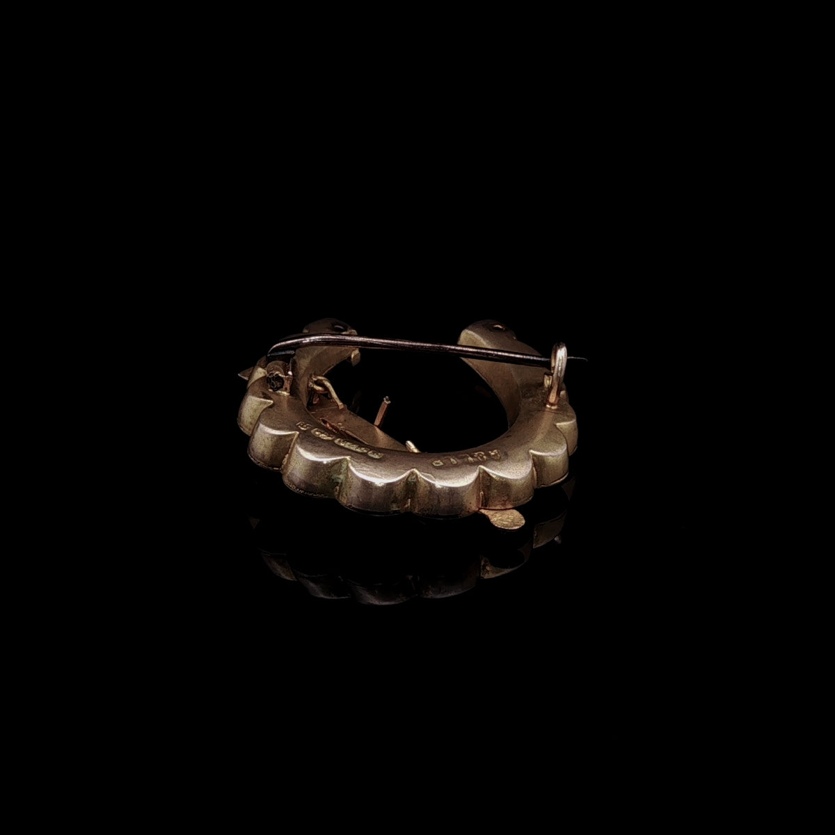 Victorian 9ct Yellow Gold Horseshoe & Riding Crop Brooch, Adie & Lovekin, Birmingham 1890