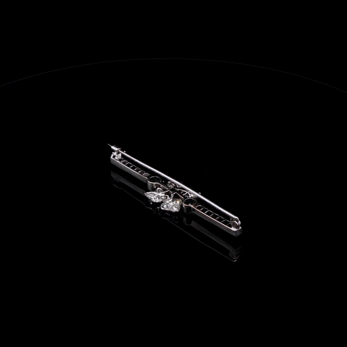 18ct Gold Old Cut Diamond Bar Brooch